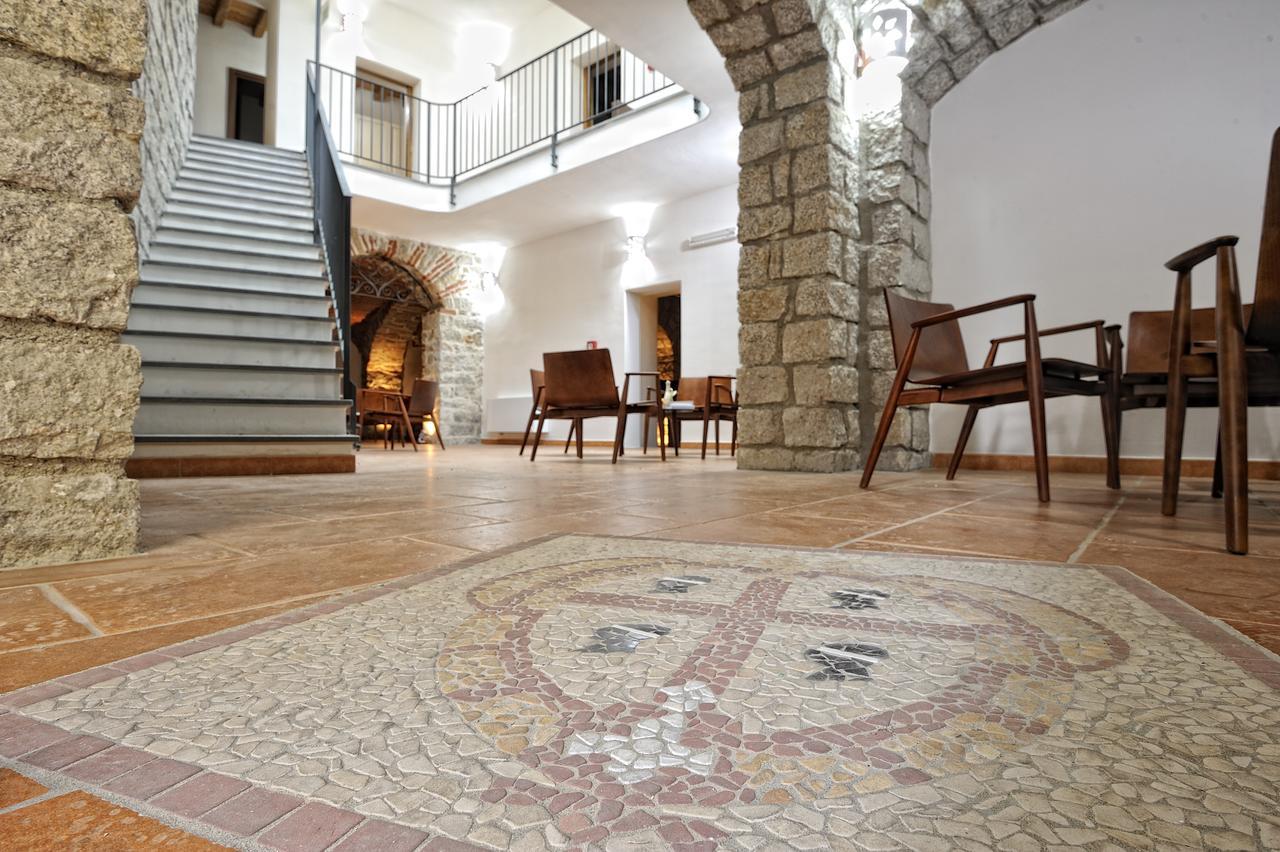 Antica 4*